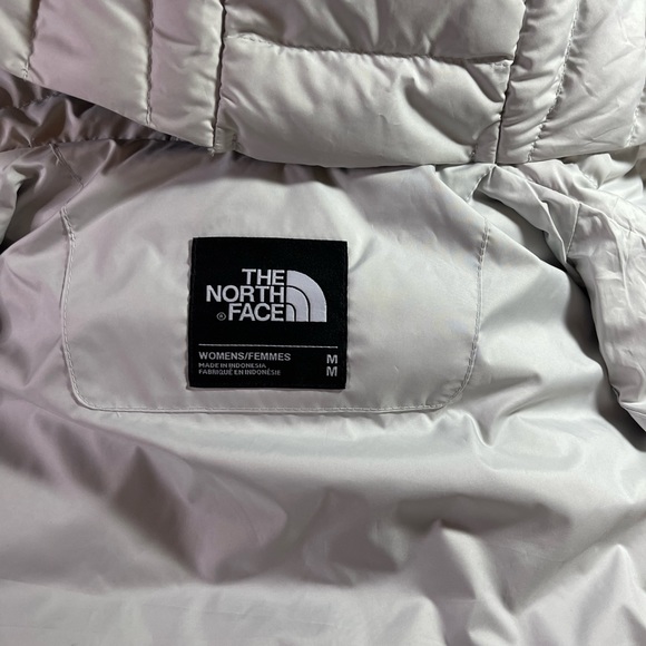 The North Face Vest Size: M - Picture 4 of 12